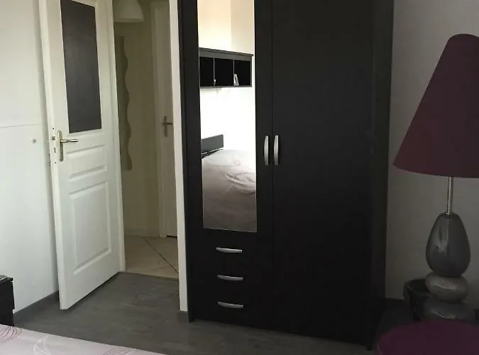 Laurence Et Thomas Kwatera prywatna Cercié